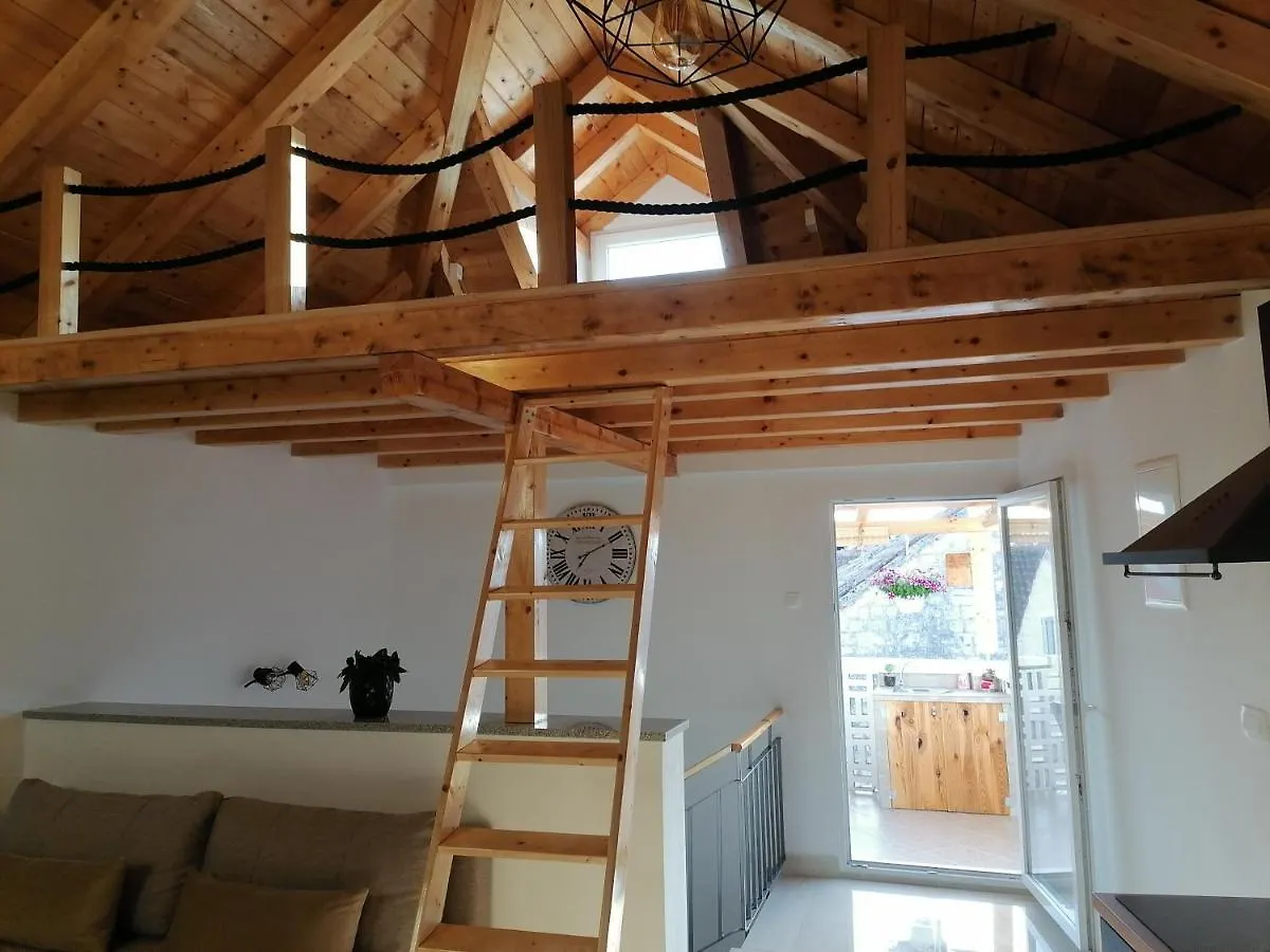 Apartment Ivana Trogir Kroatien